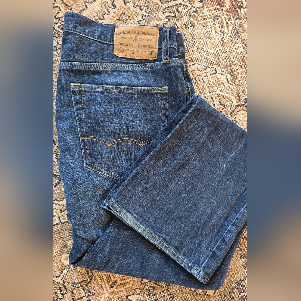 🔥 SOLD - Men's AE Blue Jeans